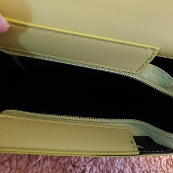 Purse - Picture 3 of 3